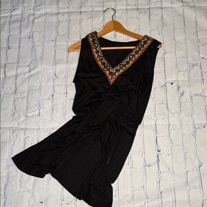 Black multicolored Embellished Sleeveless swimsuit coverup
C-3